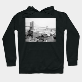 Brooklyn Bridge and Docks, 1905. Vintage Photo Hoodie